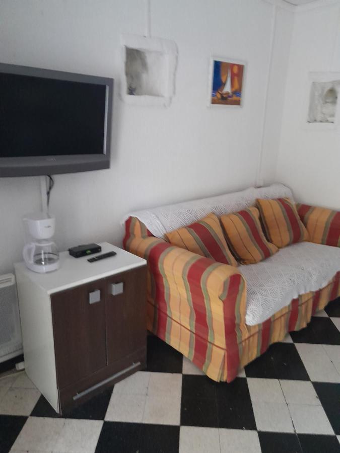 Auberge Des Garrigues نيم المظهر الخارجي الصورة