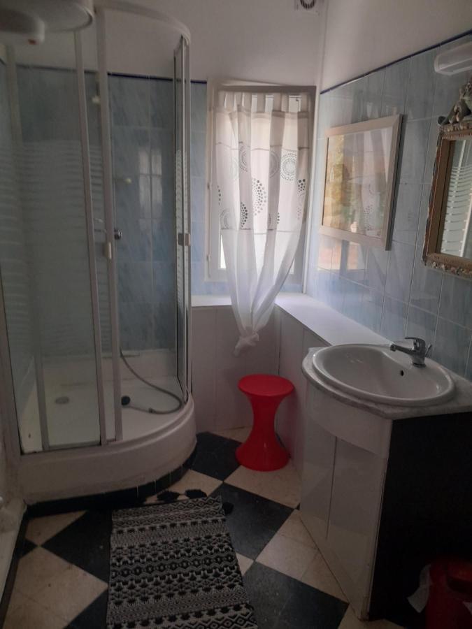 Auberge Des Garrigues نيم المظهر الخارجي الصورة