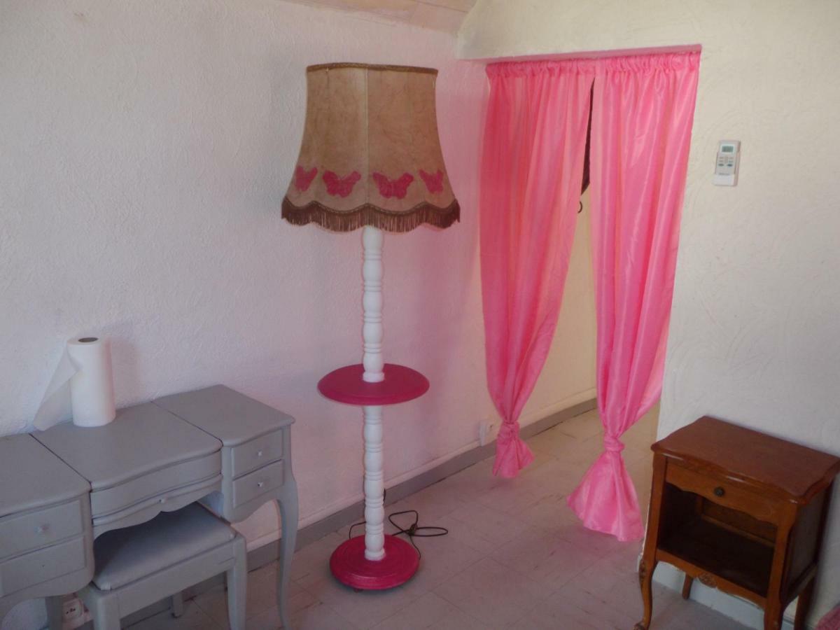 Auberge Des Garrigues نيم المظهر الخارجي الصورة