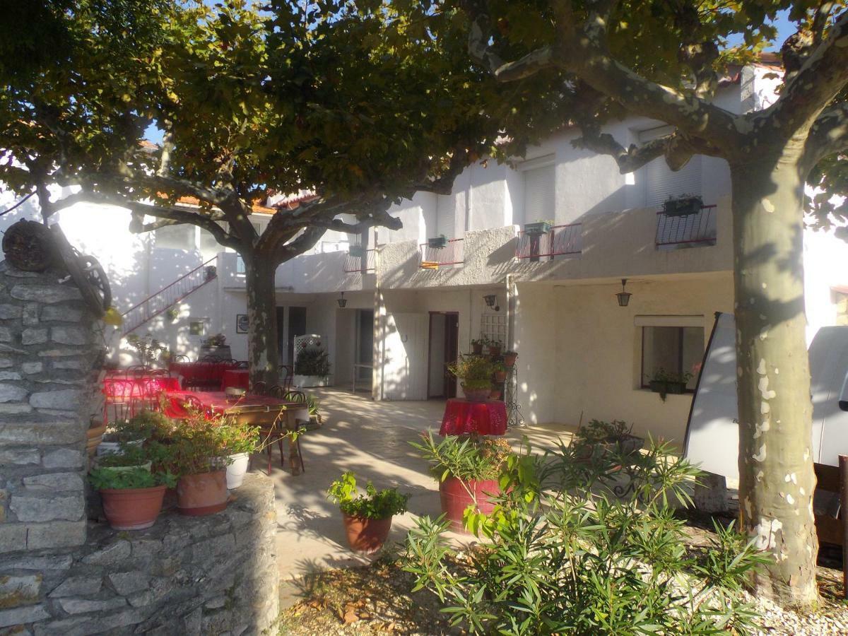 Auberge Des Garrigues نيم المظهر الخارجي الصورة